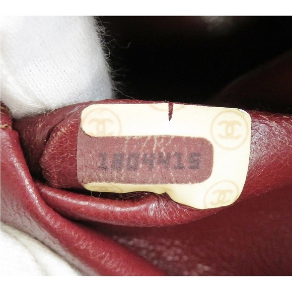 Chanel Black Quilted Shoulder Bag - Picture 10 of 11